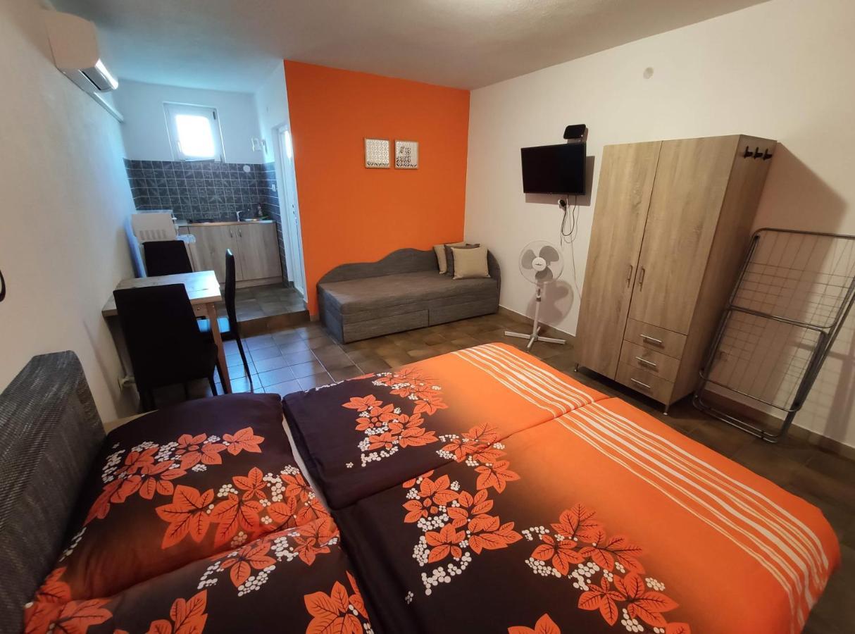 Vasti Apartman Siofok Exterior photo