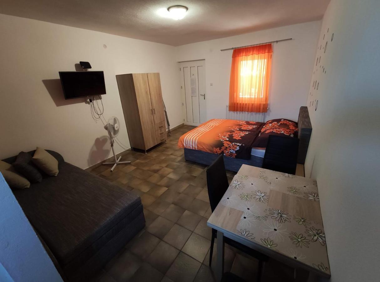 Vasti Apartman Siofok Exterior photo