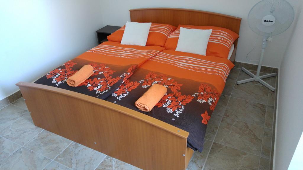 Vasti Apartman Siofok Exterior photo
